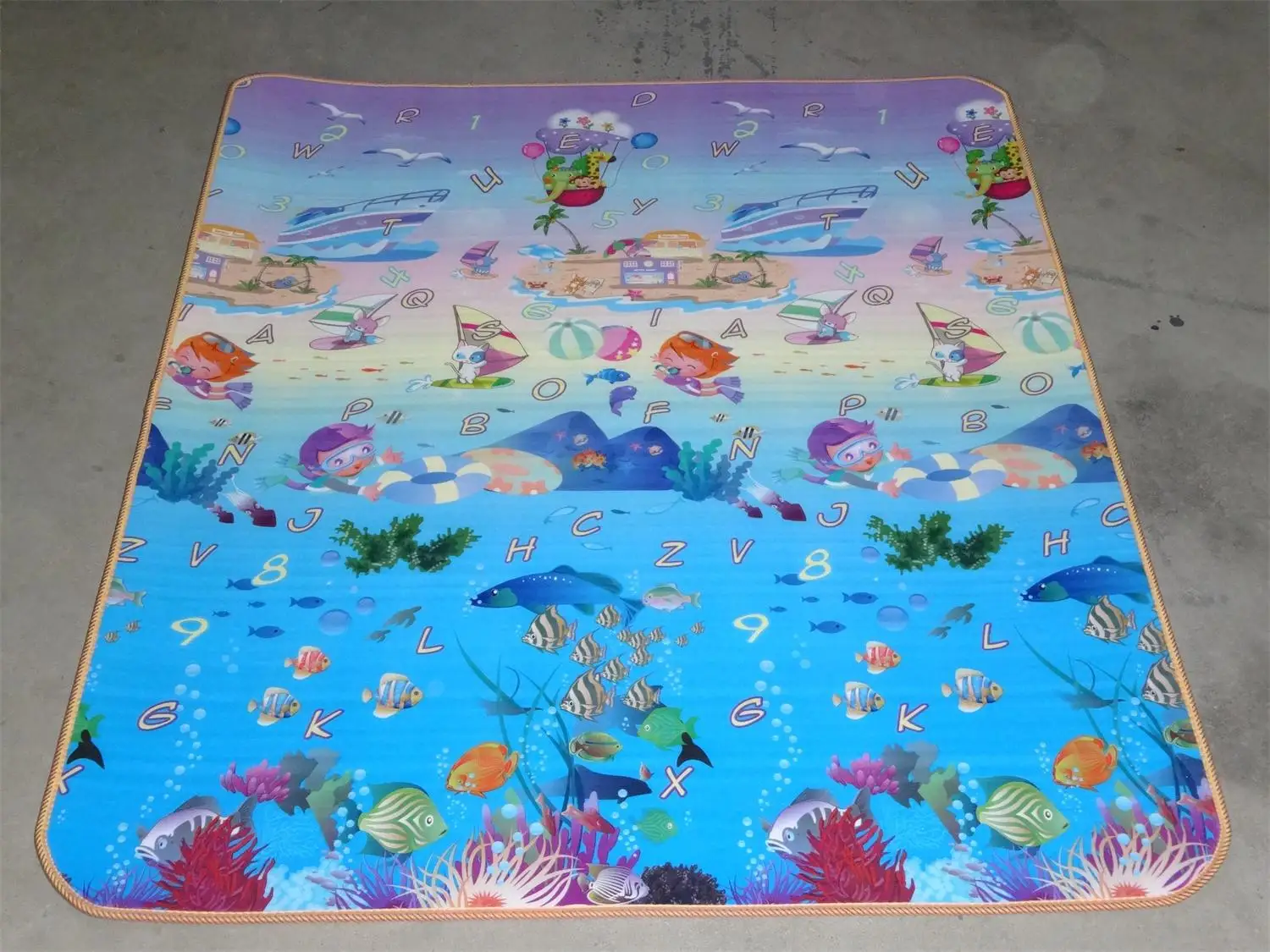 Wholesale Custom Printed Outdoor Waterproof Beach Blanket/ for Travel, Hiking, Blanket Camping Mat /Pocket Nylon Picnic