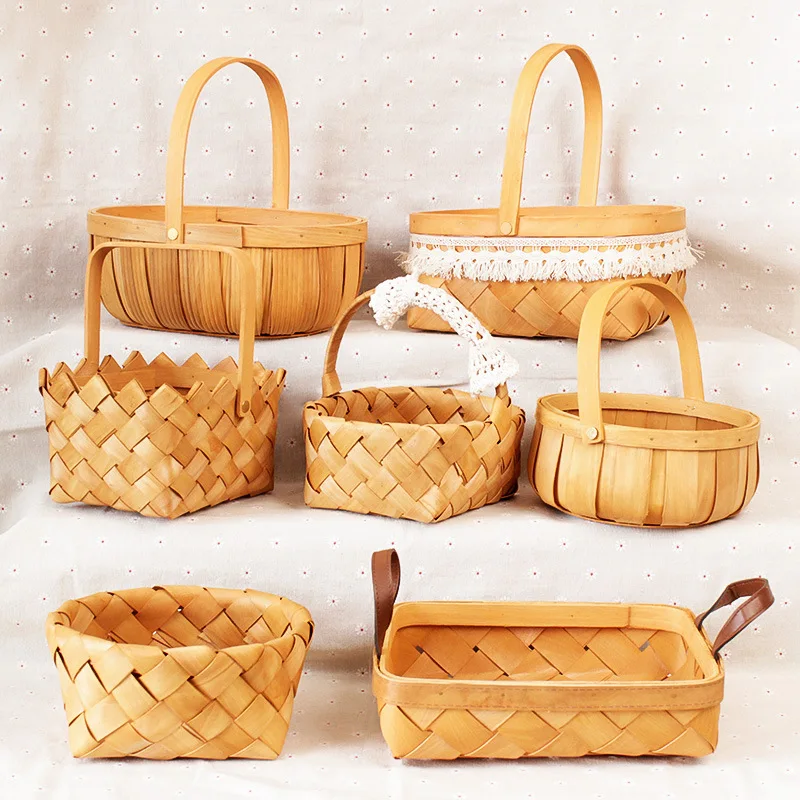 Hot Sellinwholesale Wooden Fruit vegetable Picking Basket/weaved picnic gift basket wooden chip basket