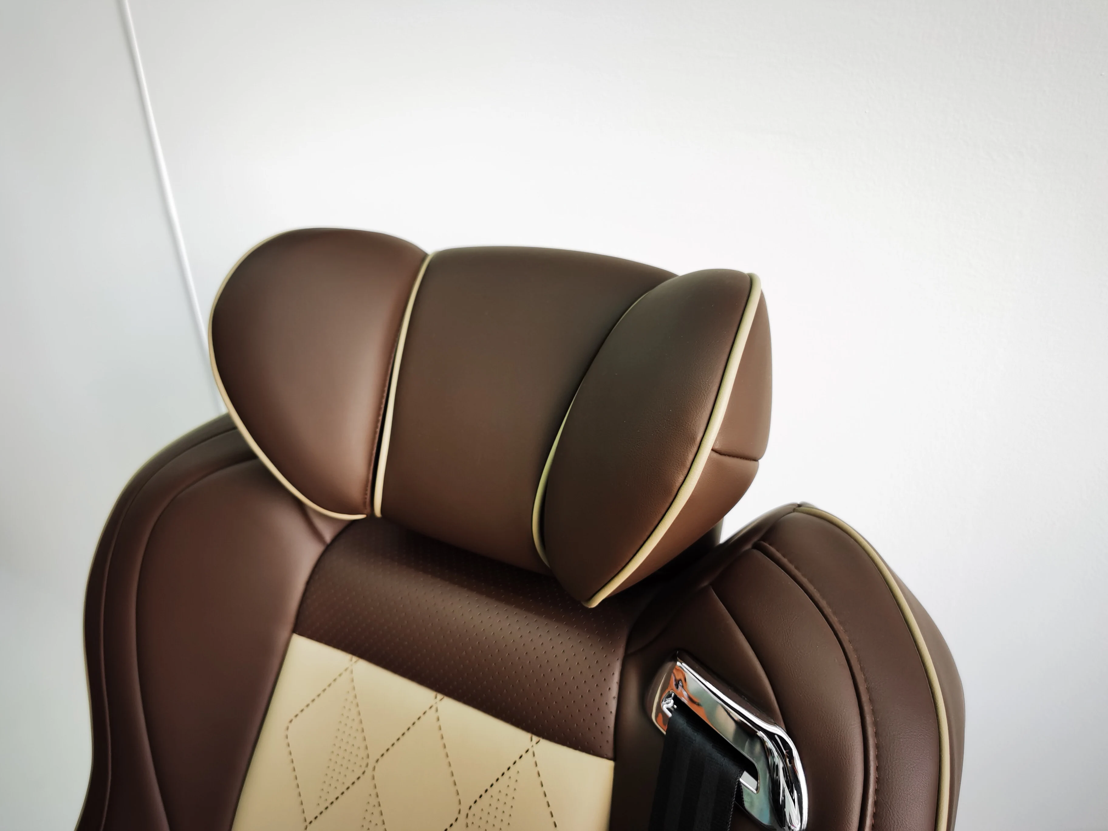 MINI BUS luxury VIP car  limousine seat for Alphard