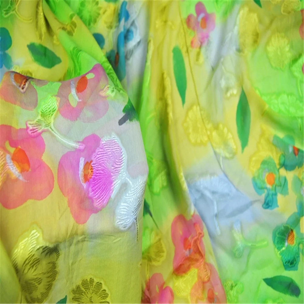 Comfortable Feeling Material Nice Floral Design Cheap Price Ready Goods Silk Jacquard Fabric for Women Dress