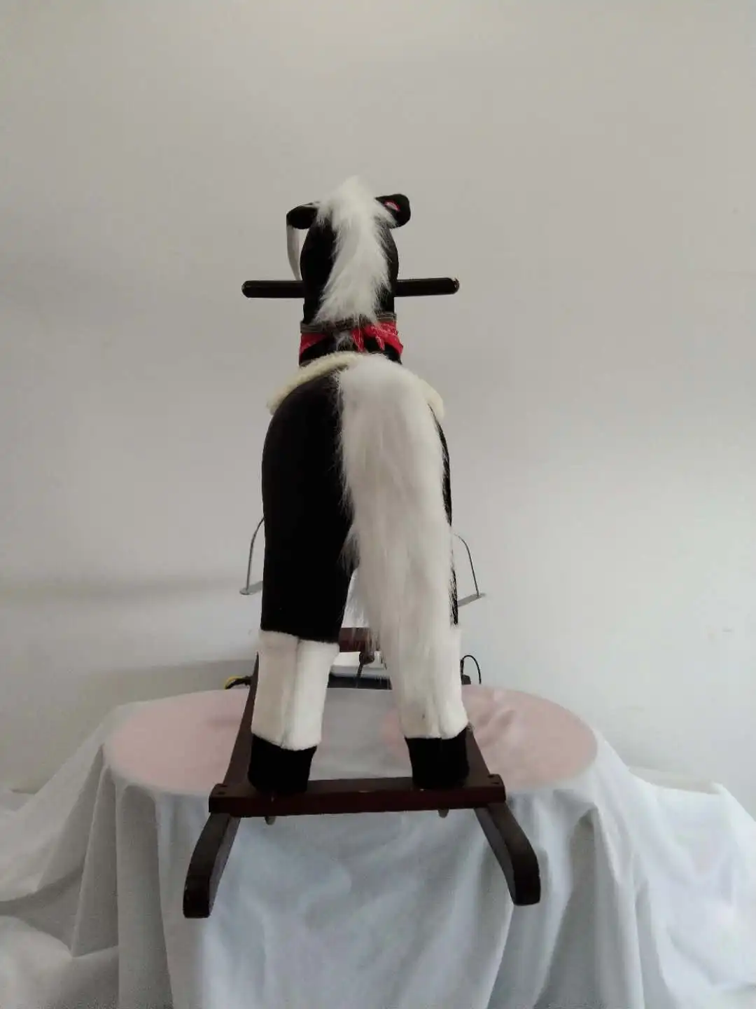 78x28x88cm Promotional Customized Children Light Brown/white Plush Rocking Horse Toy with Red Triangle Scarf&wooden Base