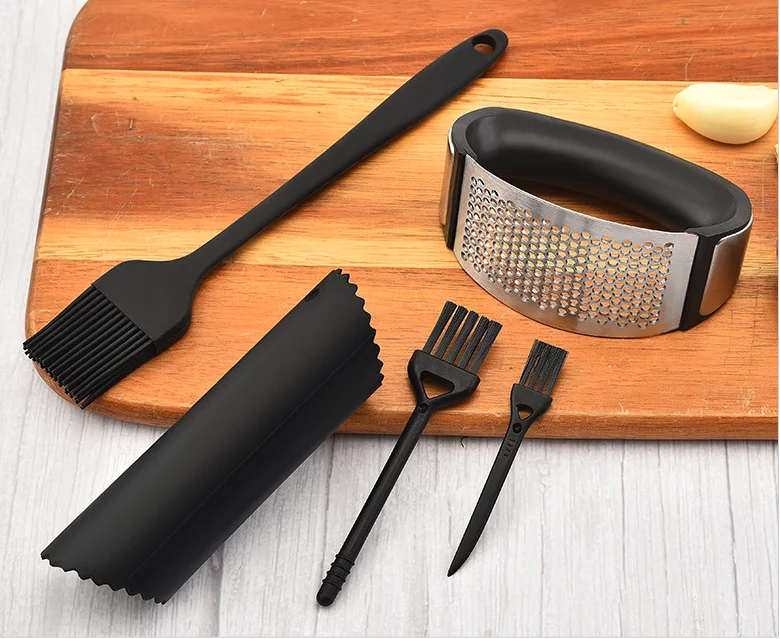 5 pcs Stainless Steel Garlic Presses,L-Arc Shape Design Garlic Crusher With Silicone Tube Garlic Kneader And Clean