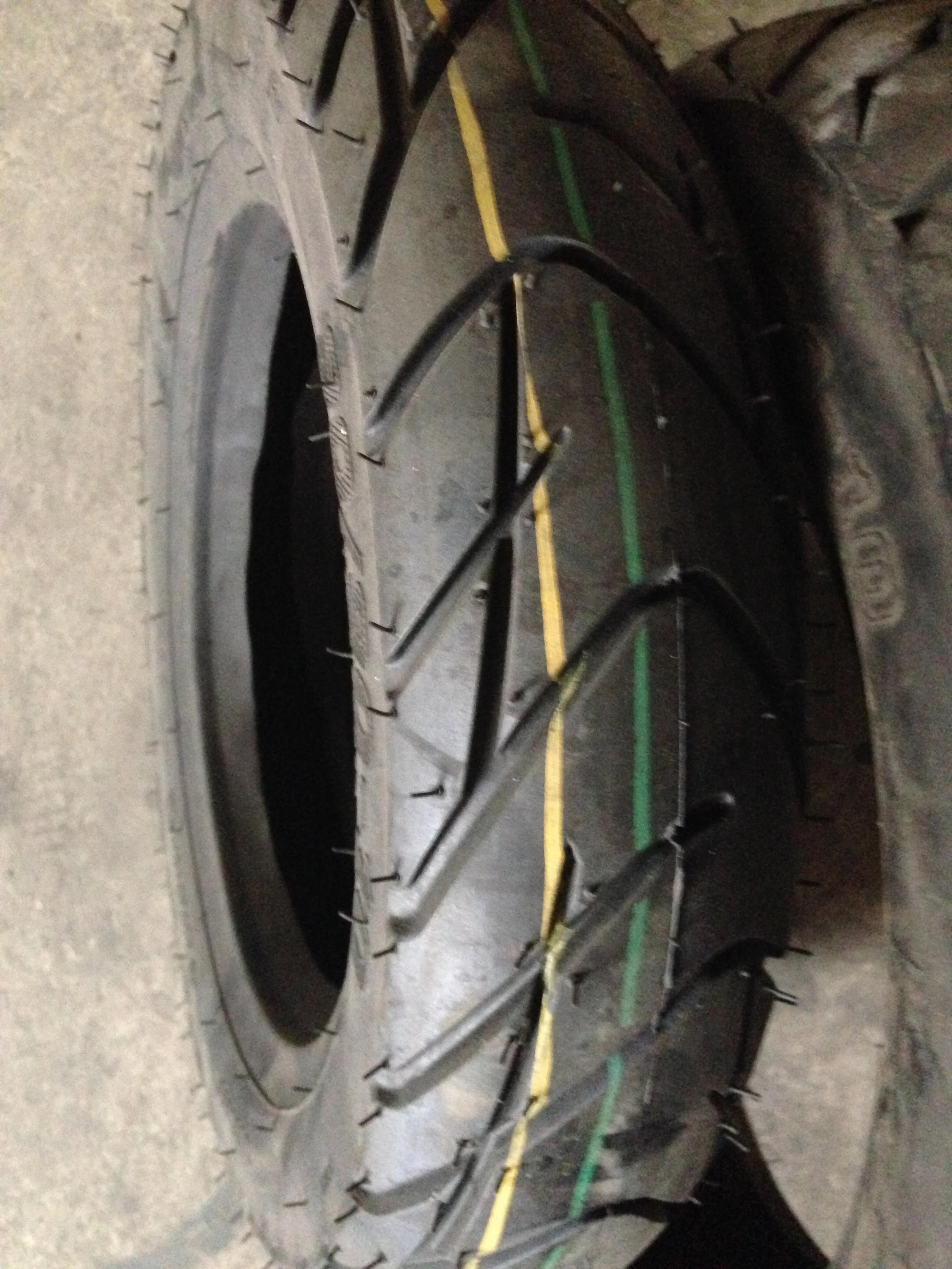 10 inch 90/90-10 motorcycle tyres for thailand
