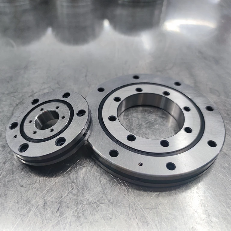 HONB New material High Performance GCr15 heavy duty Cylindrical roller RU297 crossed roller bearing