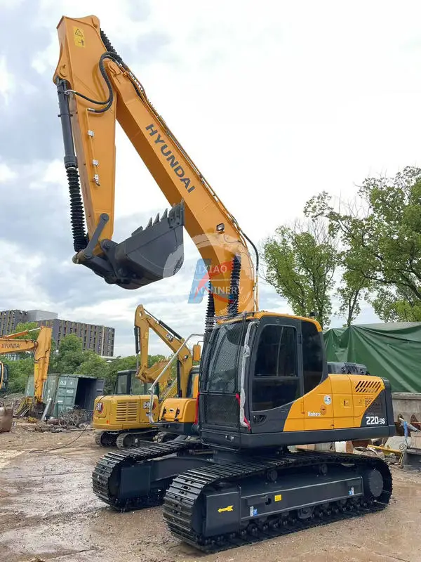 Hyundai 220 used excavator secondhand excavadora backhoe  22 ton in stock crawler digger hydraulic machine low price cheap