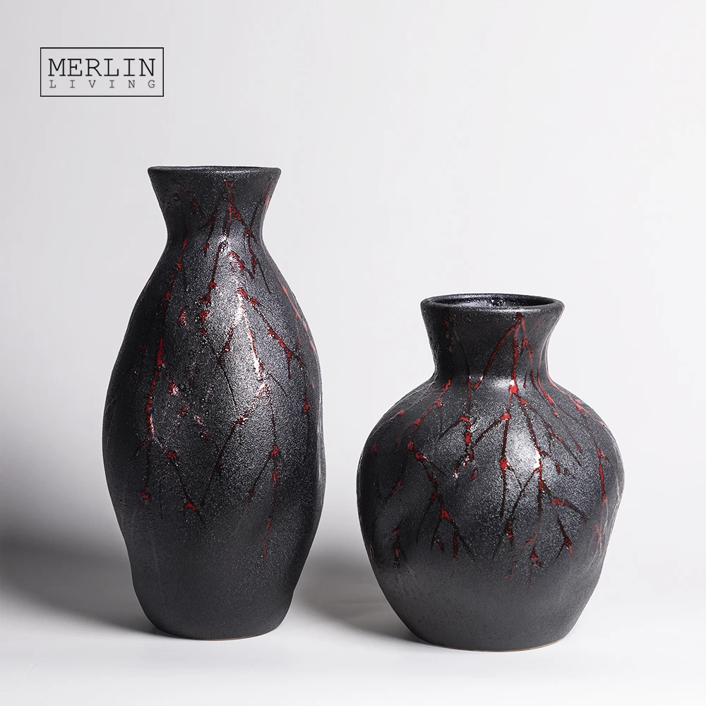 Merlin Living red texture flower vase decoration traditional style vase art plain and elegant hotel ornament for black vase