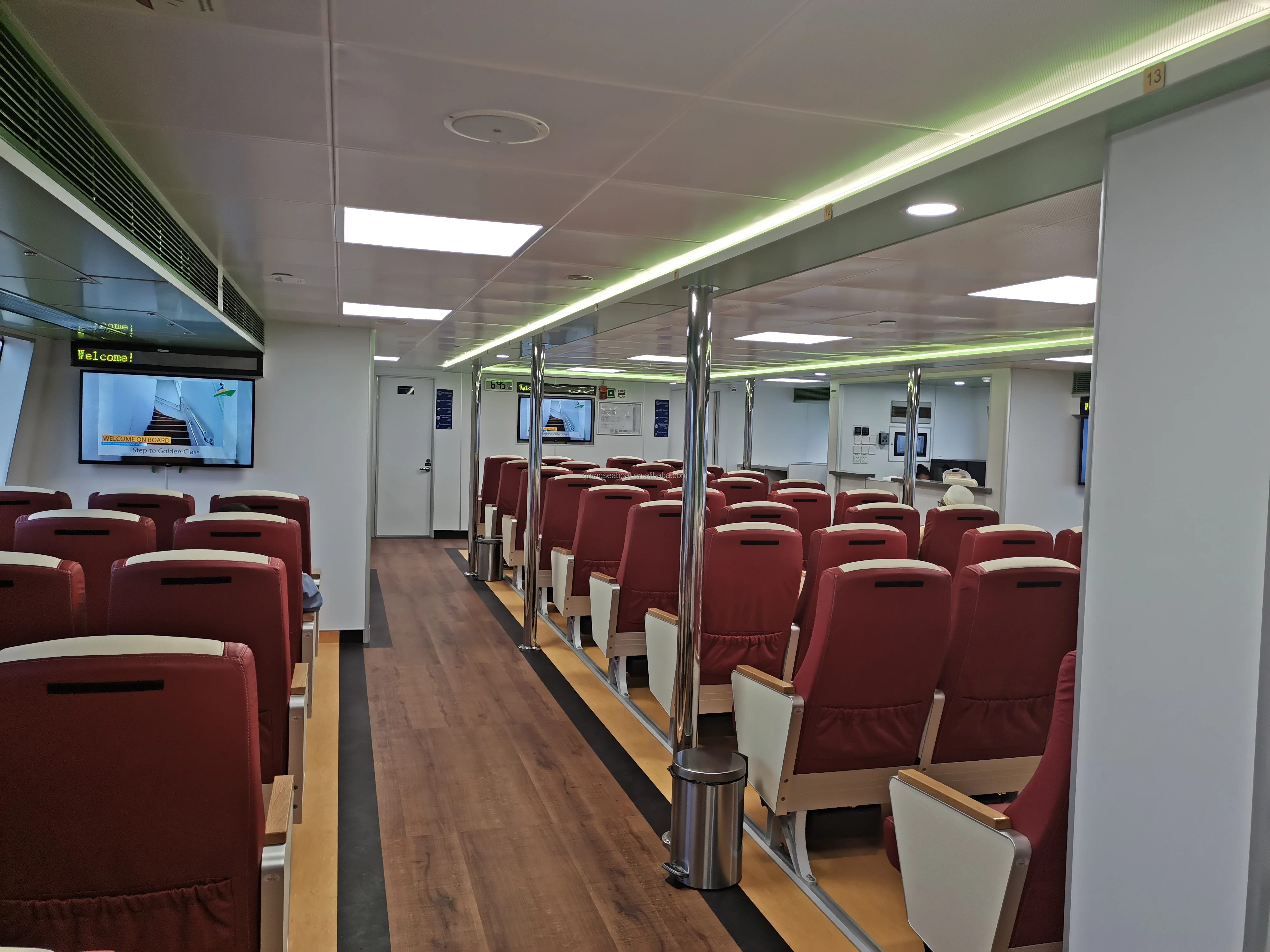 32m Customize Passenger Ferry Boat Touring Boat