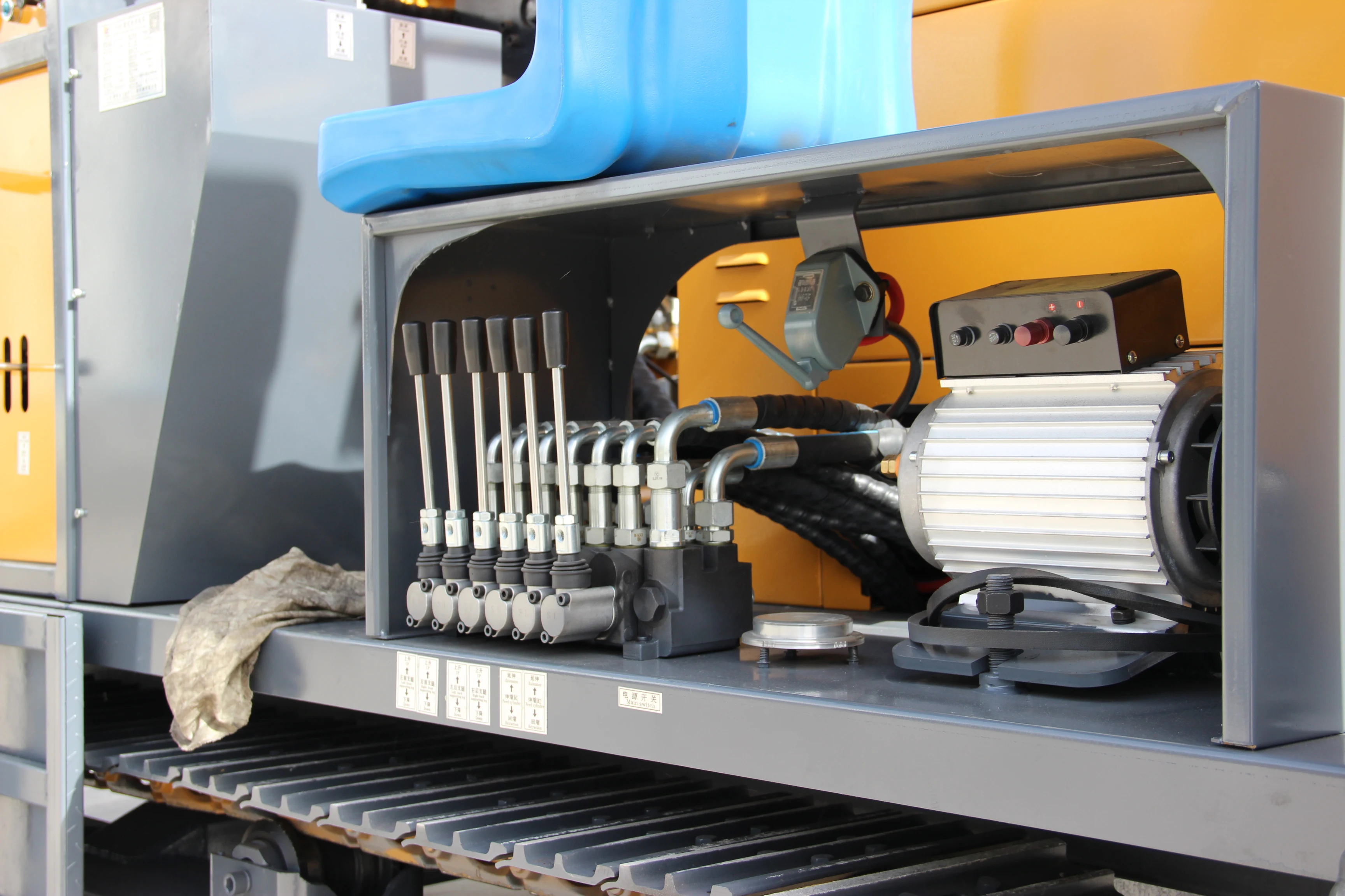Full hydraulic water well drilling rig FY300 Chinese factory quality is guaranteed