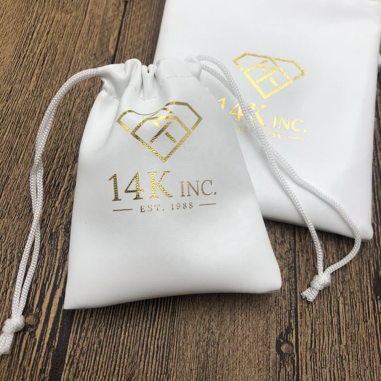 Luxury white PU Leather Drawstring Jewelry Pouch Bag with Gold Foil Logo for Jewellery Paper Cardboard Packaging Boxes