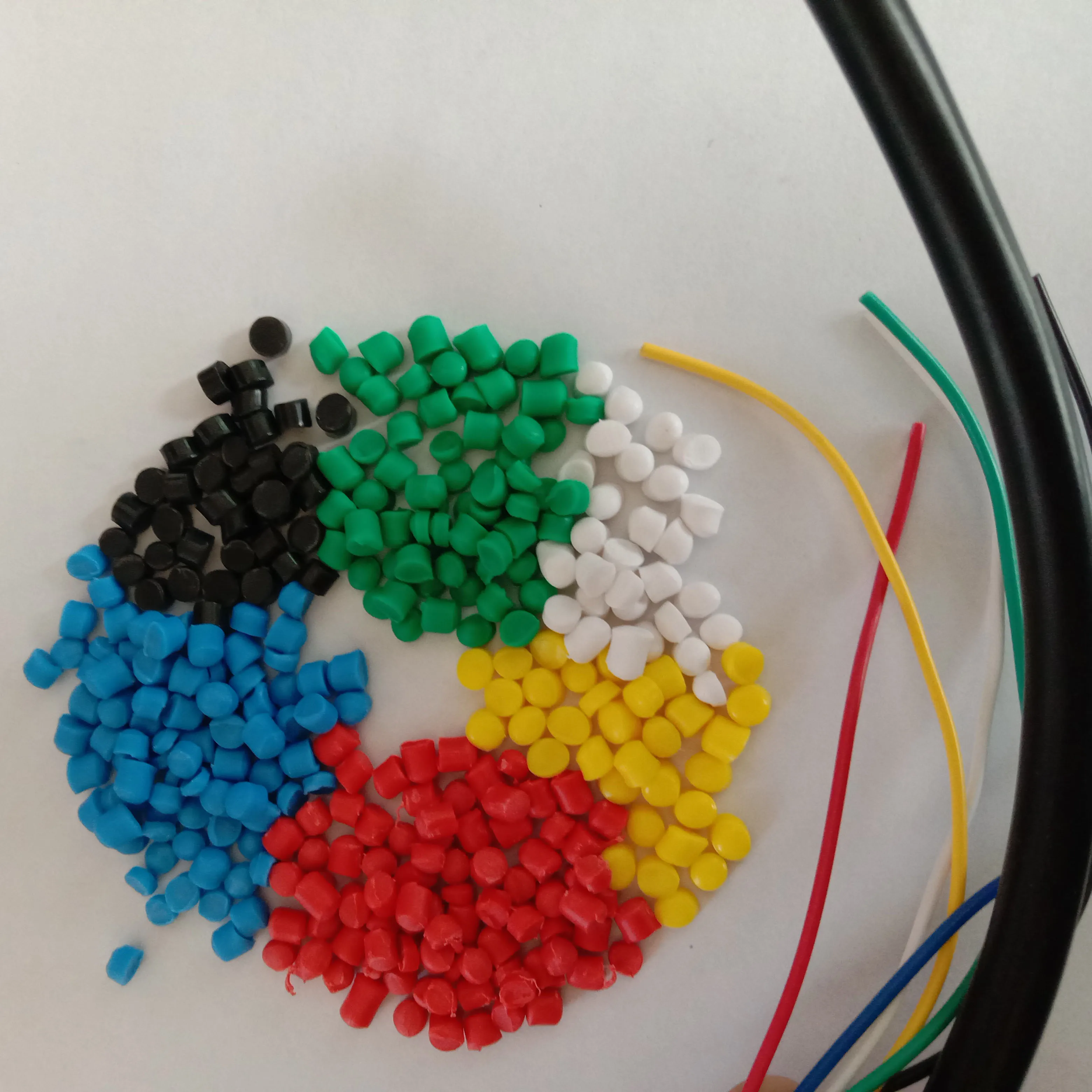 Wholesale Polypropylene Raw Material Plastic Compound PVC Granules for molding