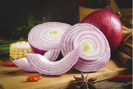 Овощной свежий натуральный красный фиолетовый