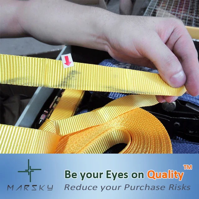 Персонал службы контроля качества в Шэньчжэне Гуандун обеспечивает проверку для заводов-поставщиков