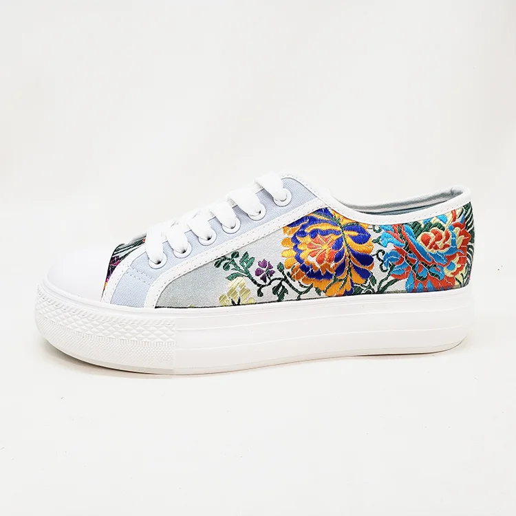 Women Women  vulcanized canvas shoes  chinese wind Flower Emboriedery lace-up casual flat shoes High quality