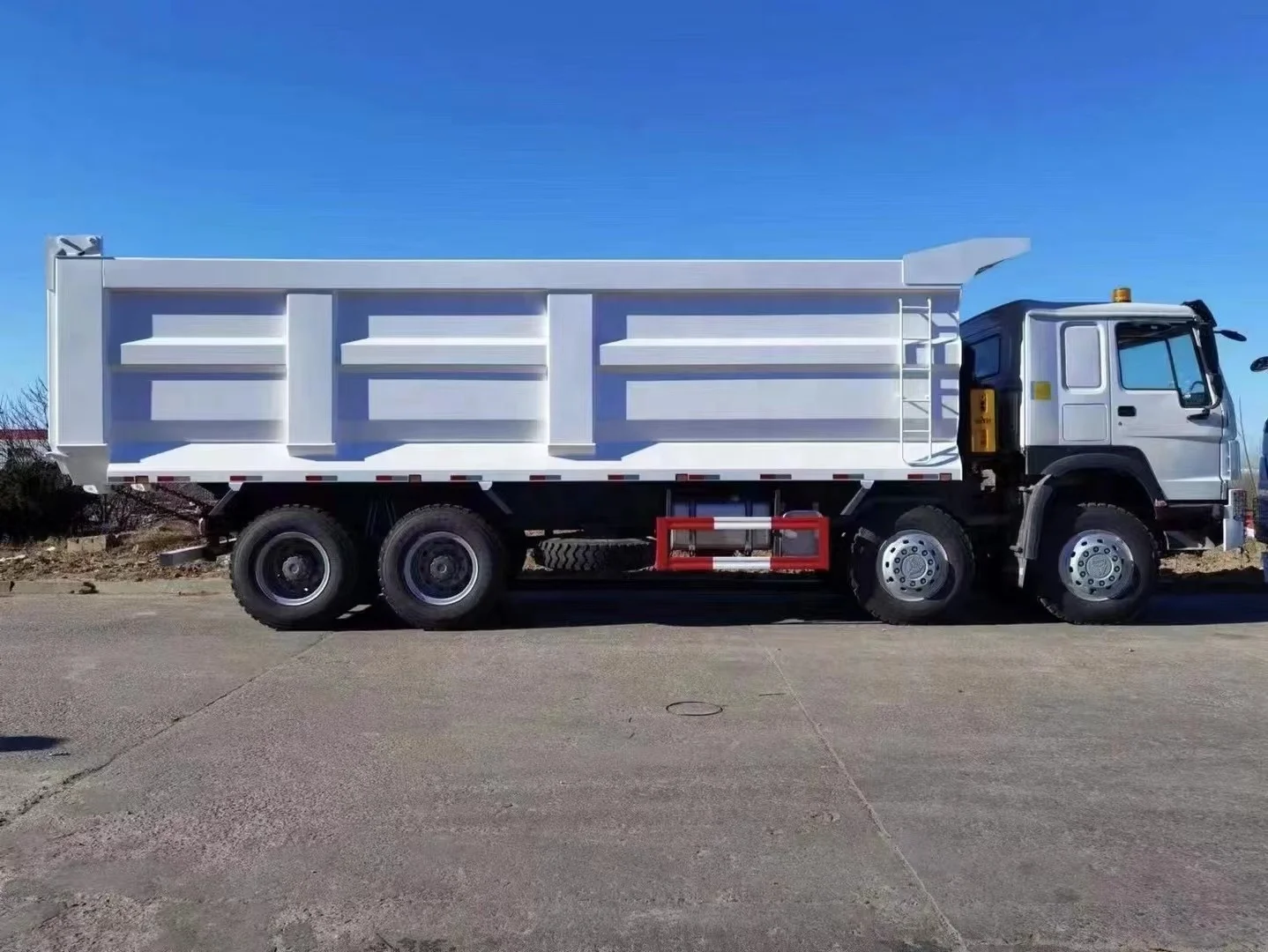 Лидер продаж новый самосвал SINOTRUK Howo 8X4 371HP