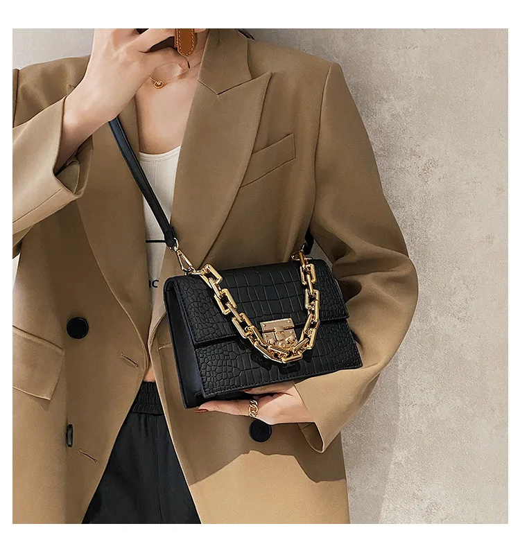 
Factory Wholesale 2021 Multi color Square Purse Golden Chain Shoulder Messenger bag Women handbags 