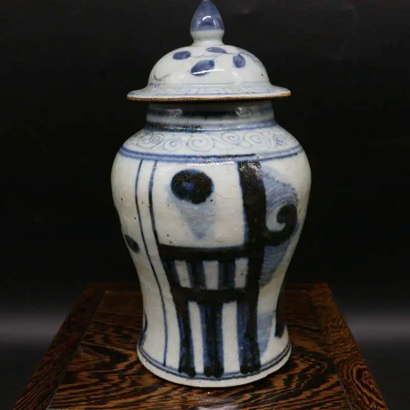 Quality Cheap Price Antique chinese hand painted blue and white decoration porcelain storage jar ceramic ginger jar