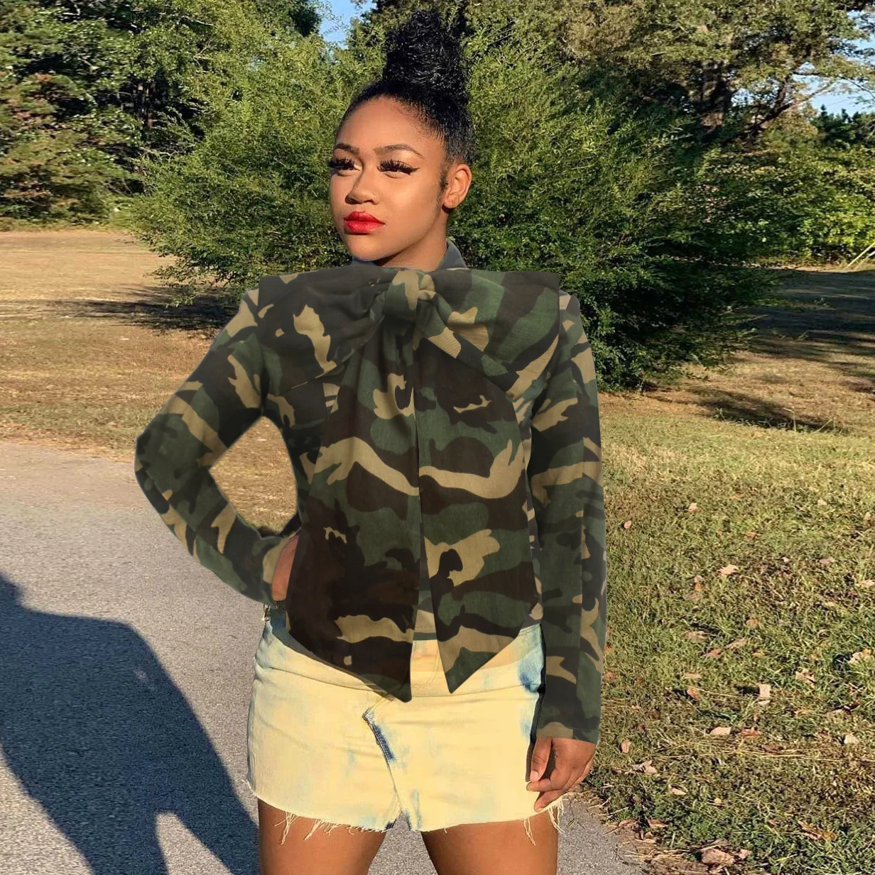 
Fall One Piece Bowknot Thin Printed Plus Size Round Neck Long Sleeve Thick Bow Camouflage Denim Jacket 