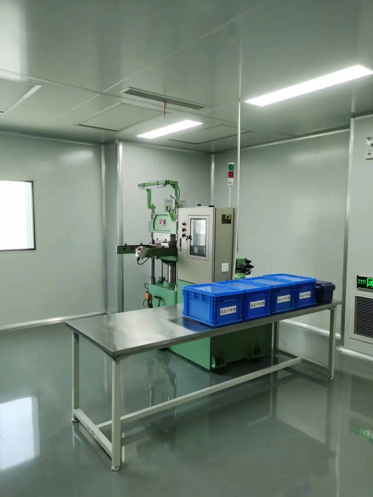 Peroxide Cure Fluoroelastomer High-fluorine FKM terpolymer Offers improved water steam and base resistance for FKM product