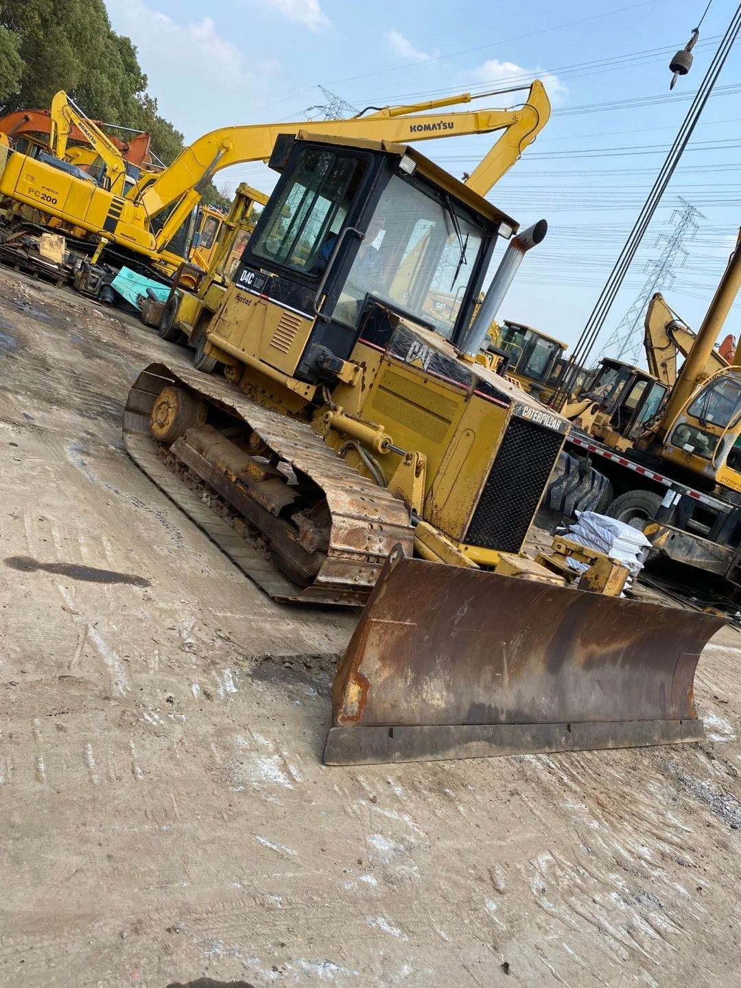 Secondhand hot selling Japan brand low working hours caterpillar CAT D4C mini dozer excellent work condition on sale