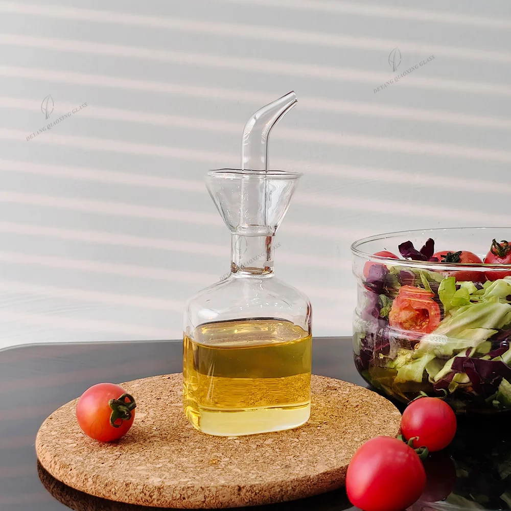 High borosilicate glass bottle oil and vinegar soy sauce dispenser Liquid Condiment Container with Drip-free Spouts