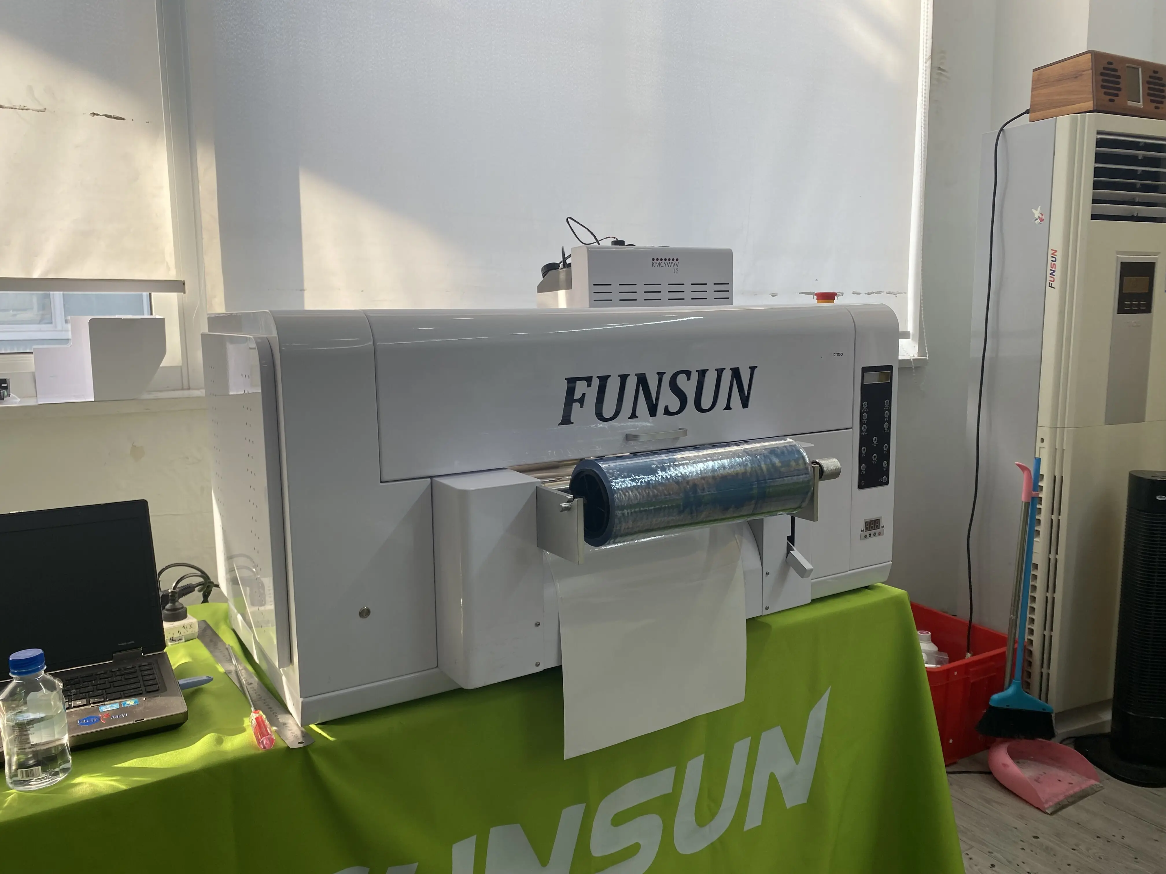 Factory Direct Sale Funsun 30cm Roll to Roll UV DTF Printer Direct to Film for Phone Case Wood Glass Bottle