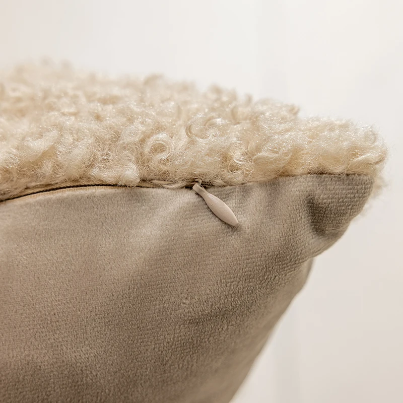 Innermor Cute cartoon style alpaca pattern Teddy velvet Fabric Cushion Covers for home sofa Bedroom office Throw Pillow Case