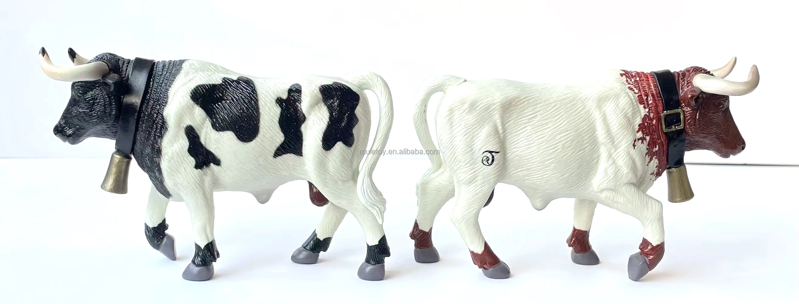 Hot Sale animals figures toys Cow/Bull Model Animal Figurines Toys for Gift