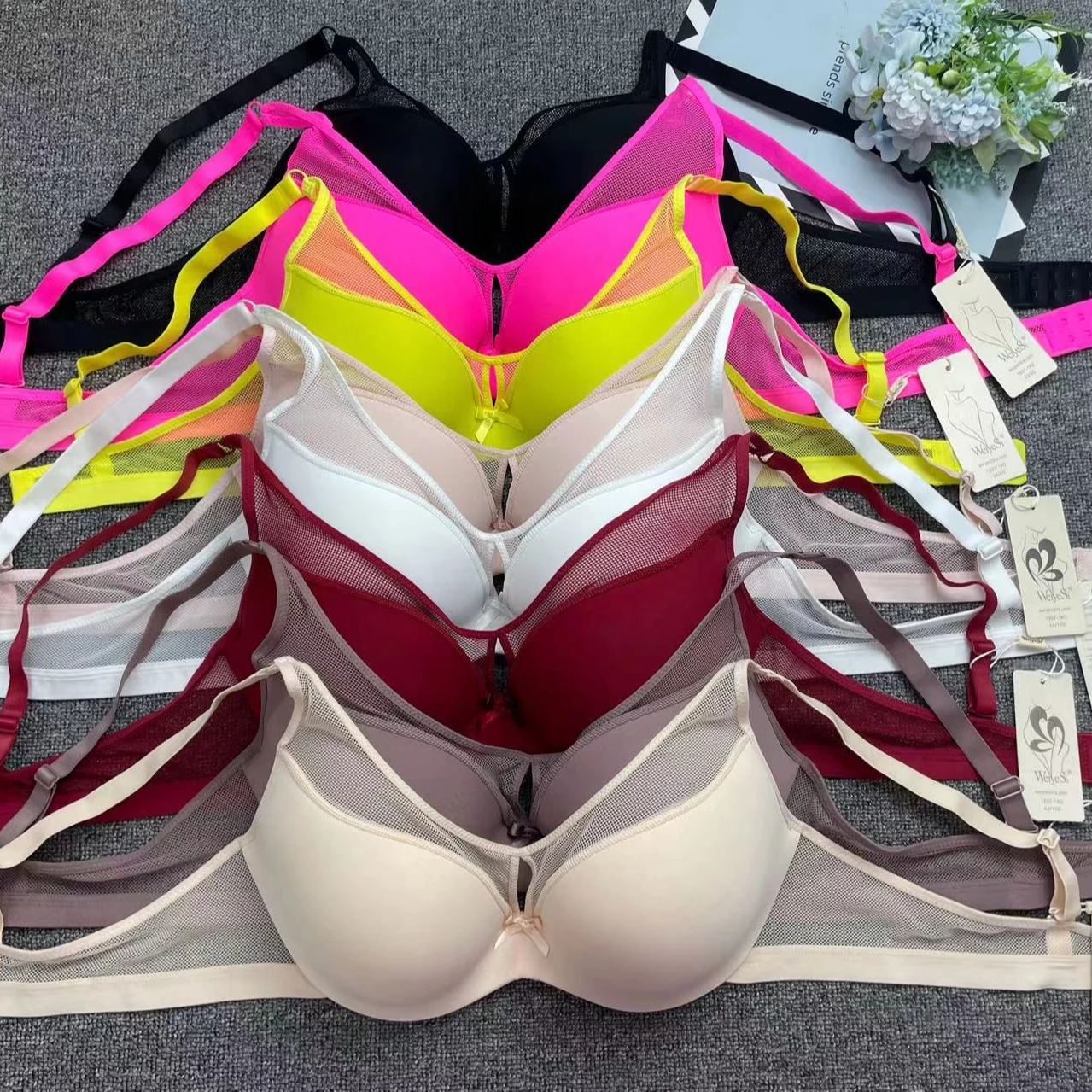 Hot Sale Plus Size Bra And Panties Big Full Cup Underwear Women Plus Size Bra Set Lace Bra & Brief Sets