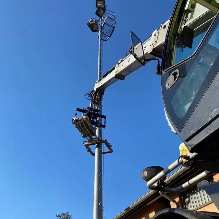 China wholesale modern 10m 11m 12m single arm road floodlight Pole for outside