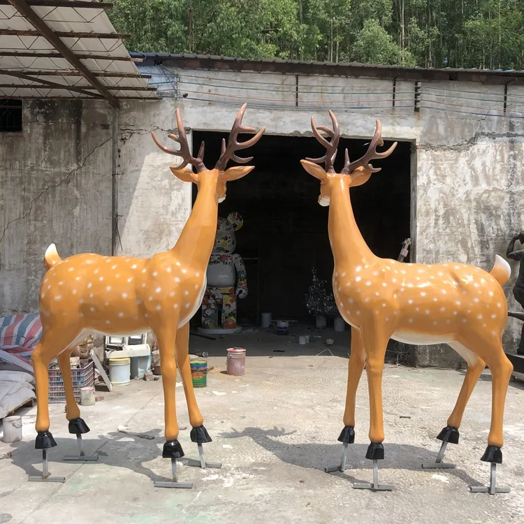 Fiberglass animal sculpture of spotted deer Animal model statue sika deer custom Hotel garden decoration cartoon animals