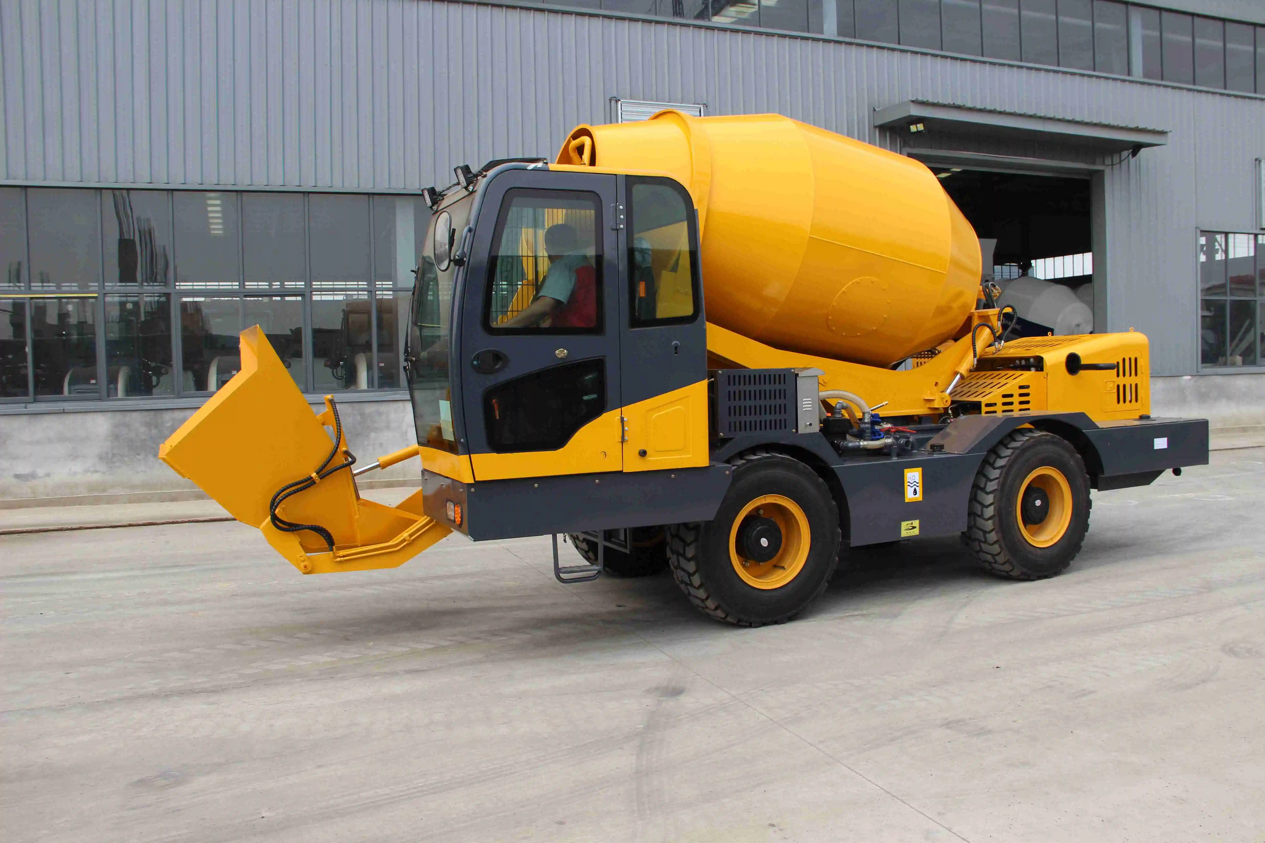 JBC 5.5M3  self loading concrete mixer price