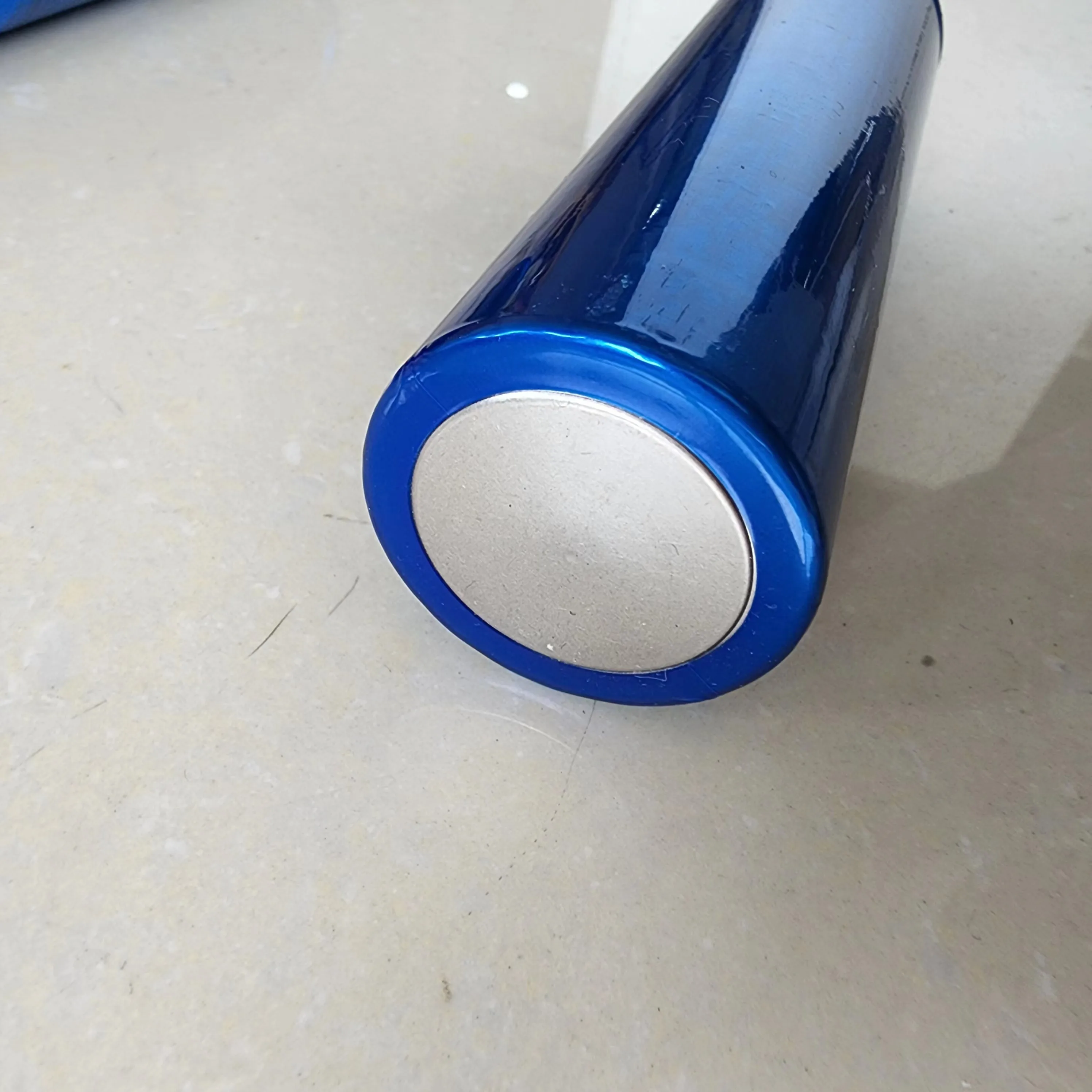 Hot Sale 40152 LiFePo4 Battery Cell 40145L 3.2V 20Ah Lithium Cylindrical Battery For Electric Vehicle