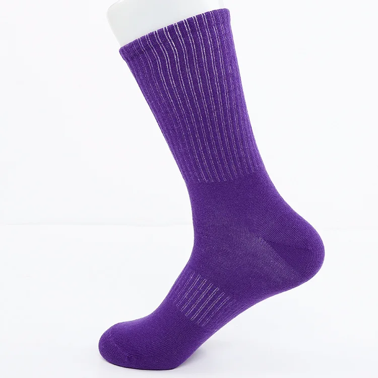 Оптовая продажа модные белые хлопковые спортивные носки с индивидуальным логотипом Роскошные зимние мужские упаковкой