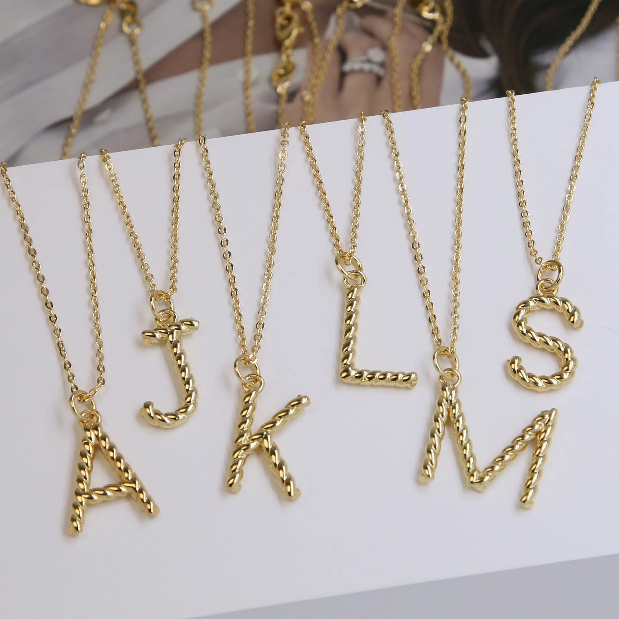 Brass Twist Initial Necklace Fashion Jewelry Letter Pendants For Necklace Couples Gold Necklace Women Men