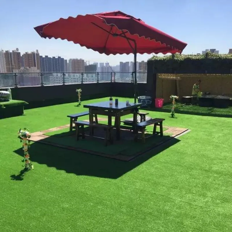 Friendly Ground Synthetic Grass Artificial Turf for Football Fields Sod Green Carpet Eco-friendly White Plastic Carpet 5-8 Years