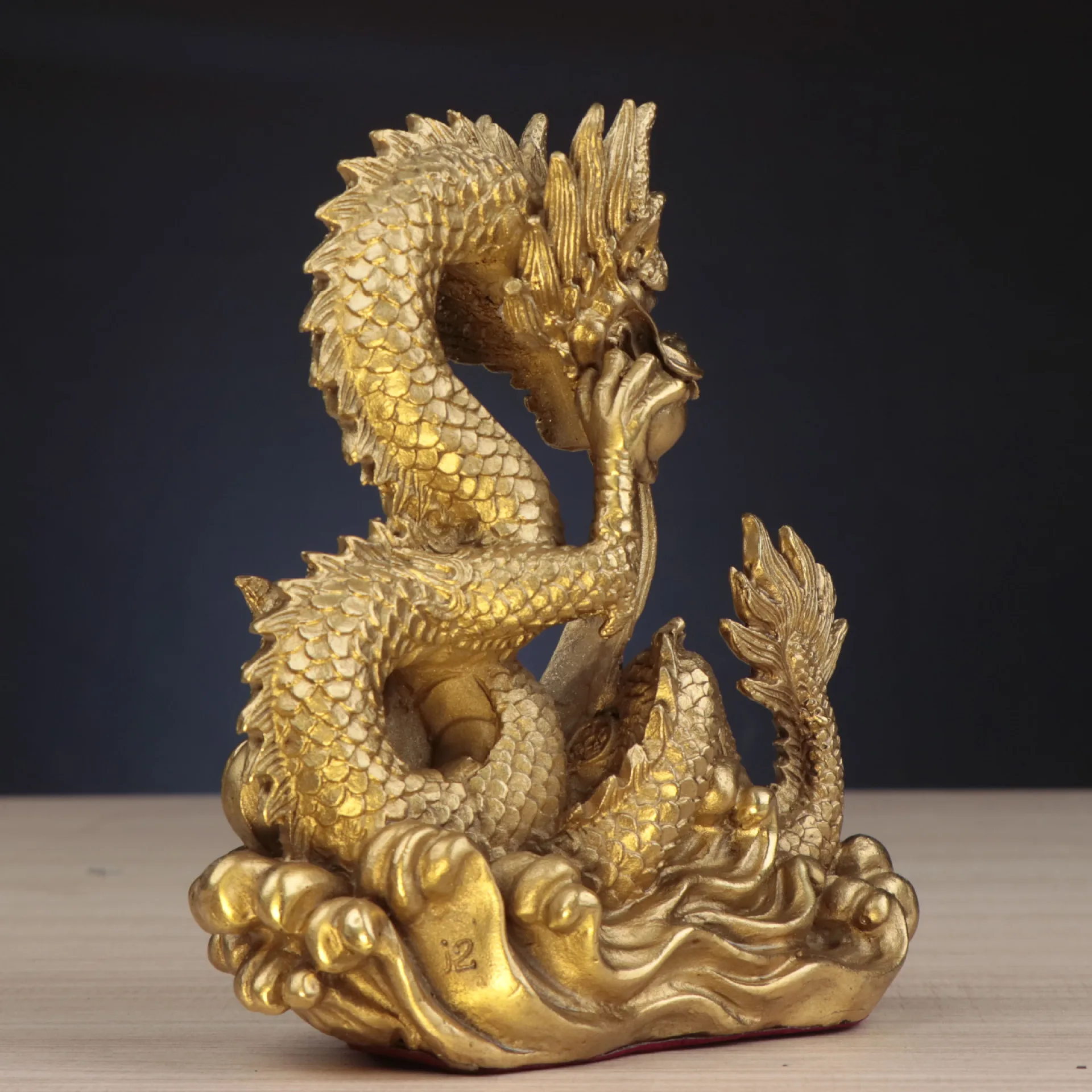Dragon Sculpture indoor home Decoration Metal Animal Crafts Chinese Dragon Statue