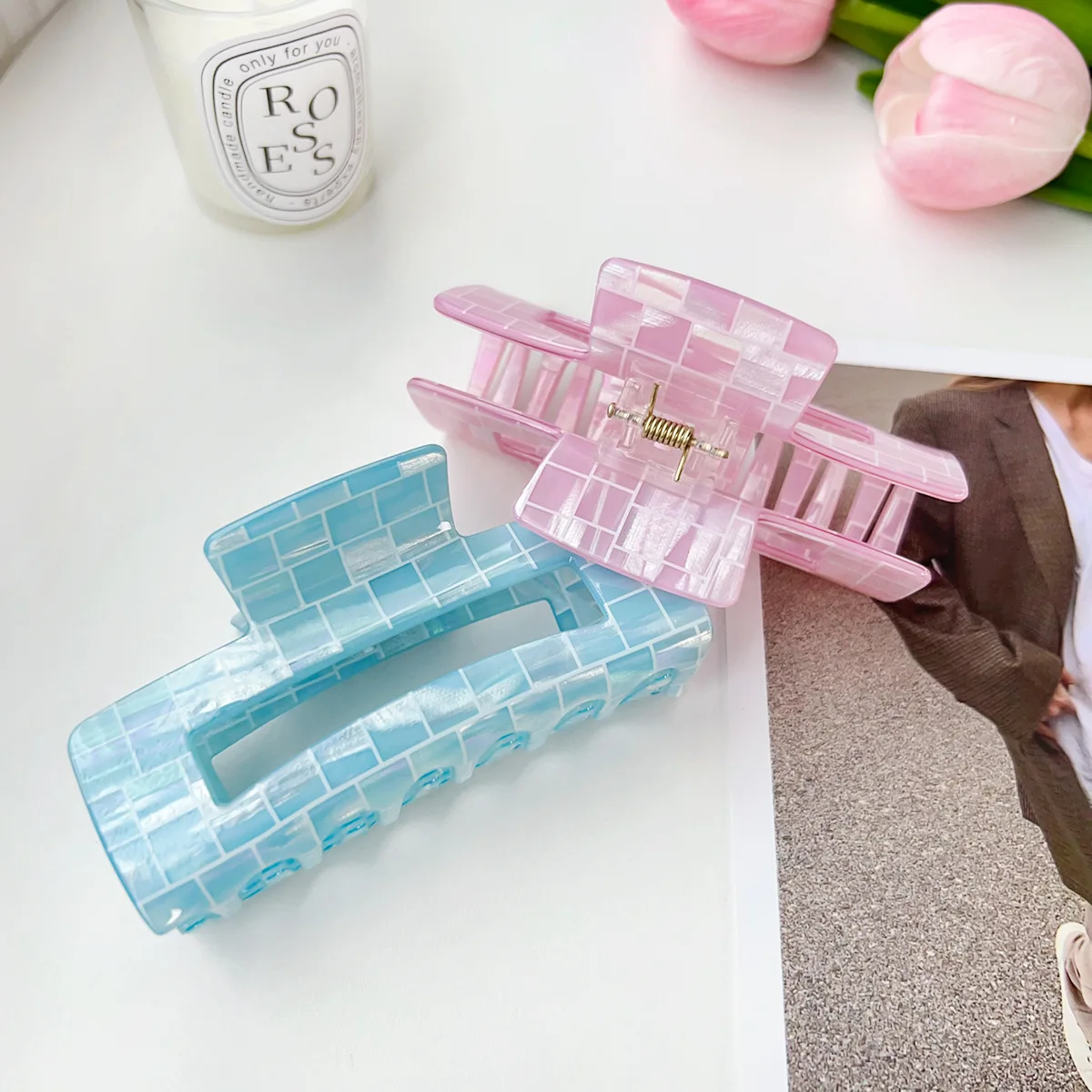 YJL New Design Square Shape Design Girls Shiny Clip 10.5cm Hair Claw Clip Outdoor PVC Hair Claw For Thick Hair