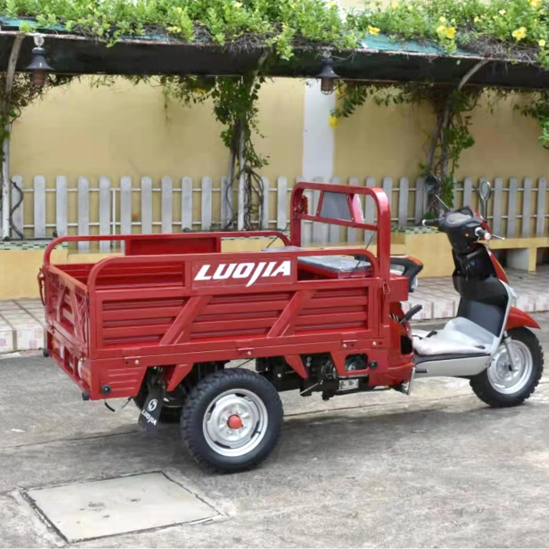 125cc motorcycle three wheel tricycle gasoline tricycle for cargo