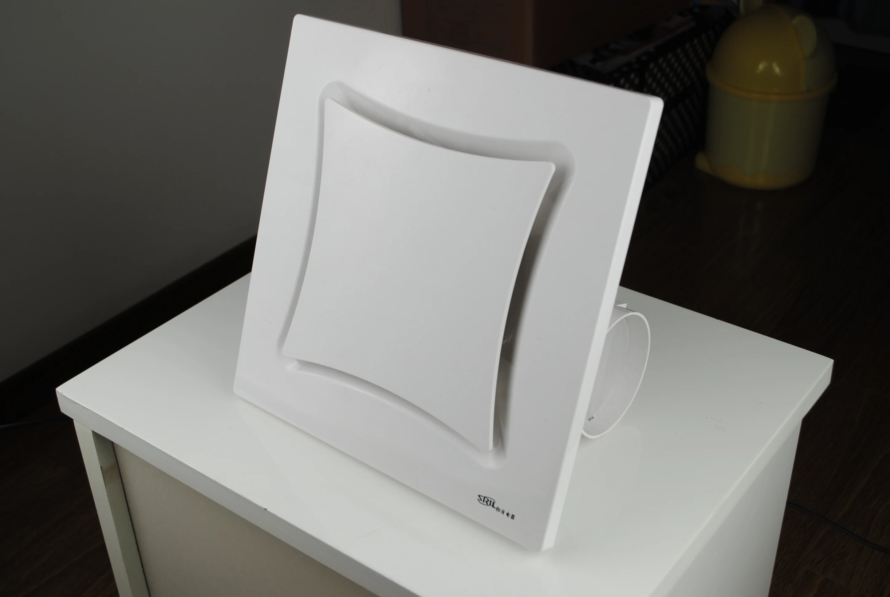 Very popular window sill fan Plastic exhaust fan high air volume kitchen toilet fan manufacturer popular sample design fashion