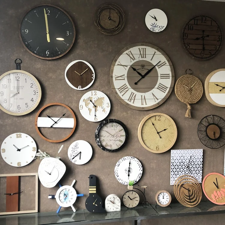 wall clock with two layers of panels