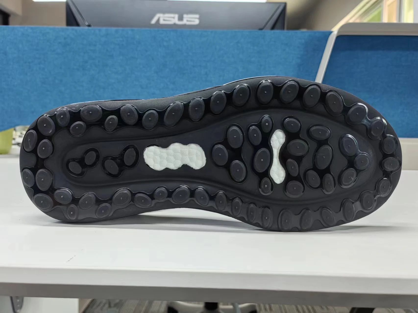Manufacturer new casual sport sneaker men chunky outsole rubber Planta de zapato TPU popcorn shoe MD Running outsole material