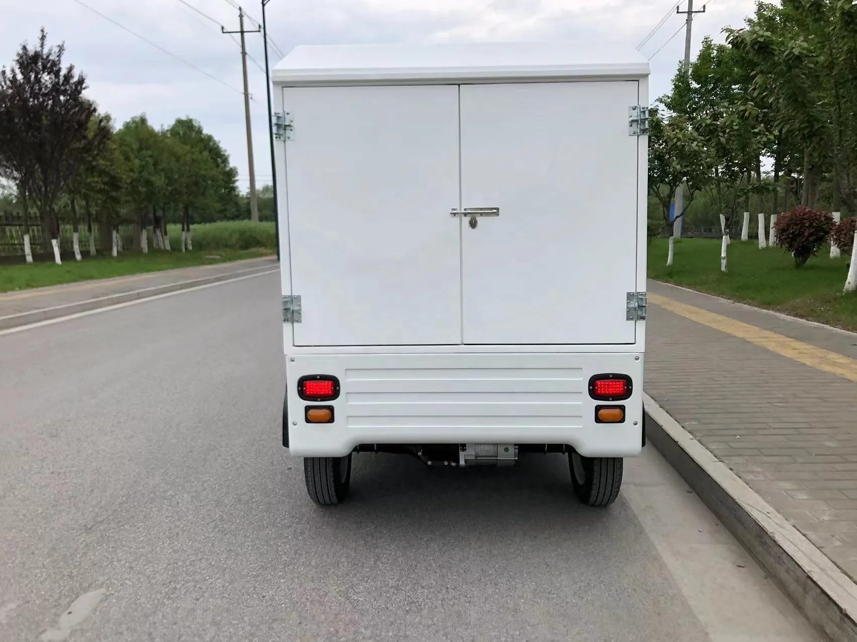 electric van cargo box golf cart van electric mini van