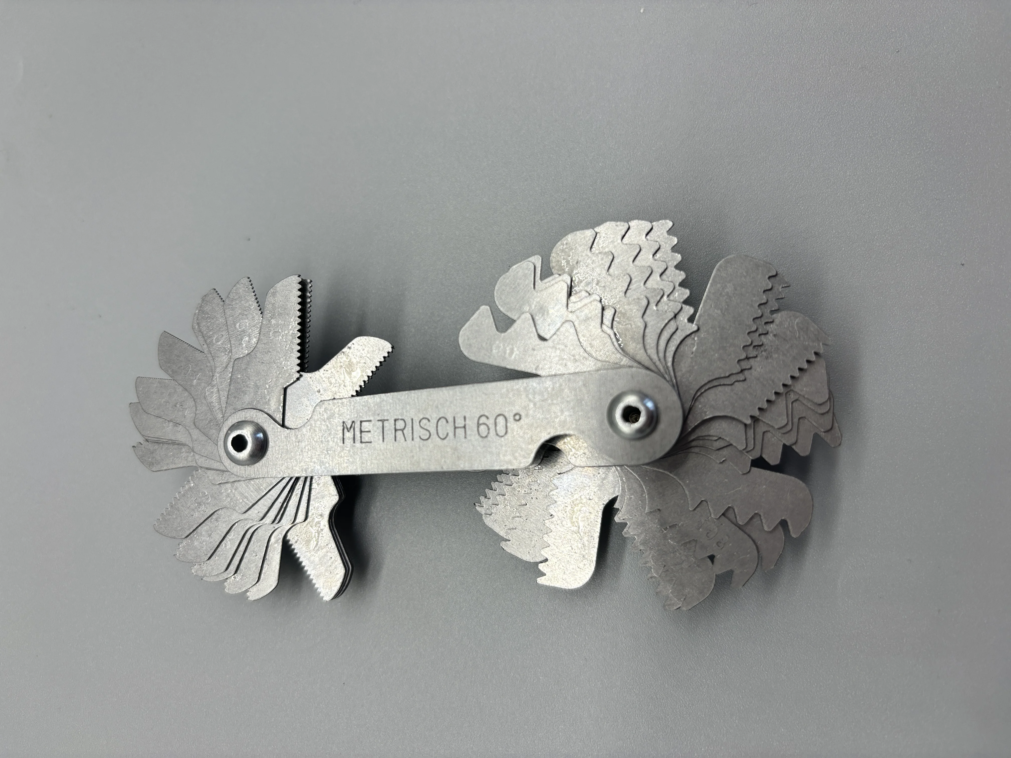 Metric & Imperial  Industrial Use 0.25-6.00mm 52pcs Leaves crew Pitch Gauge