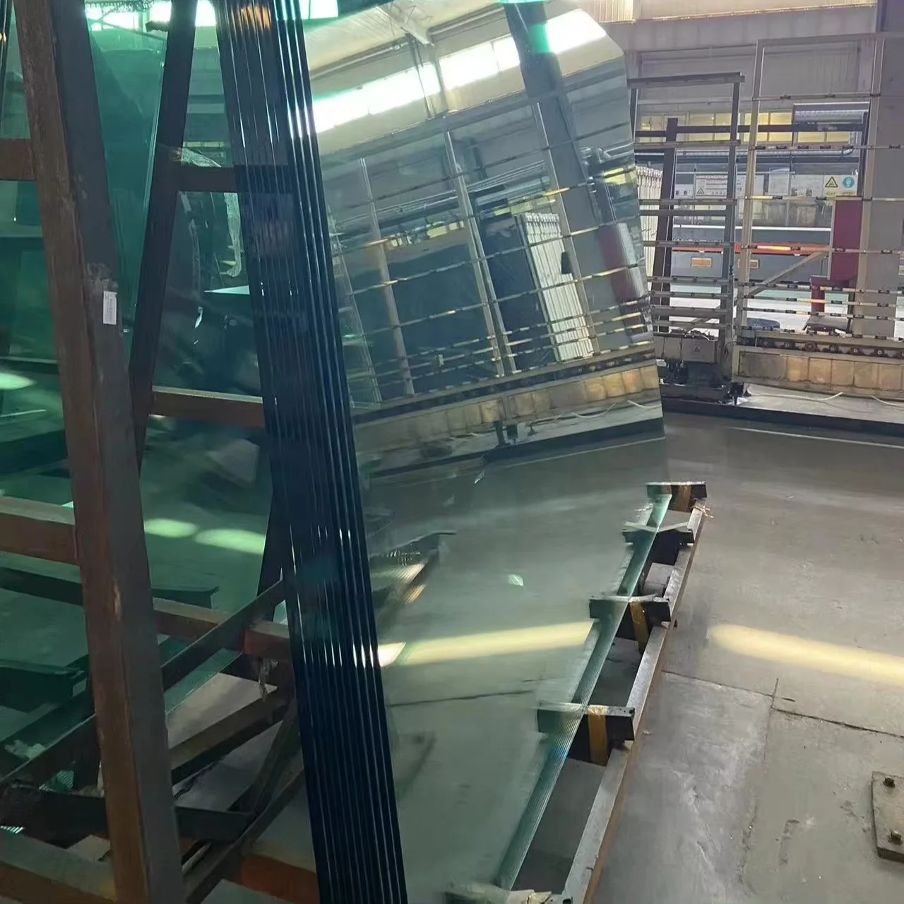 China Factory Building Glass Reflective Insulating Architectural Glass Price Construction Glass