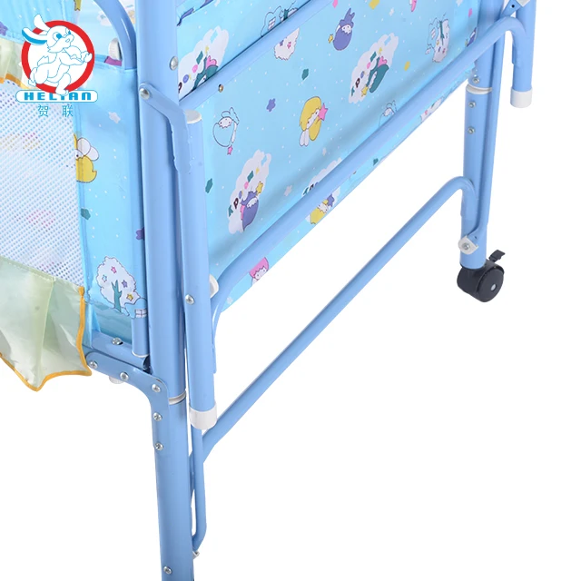 BLM Multifunctional newborn cradle bed board can lift travel baby mobile cot with wheels