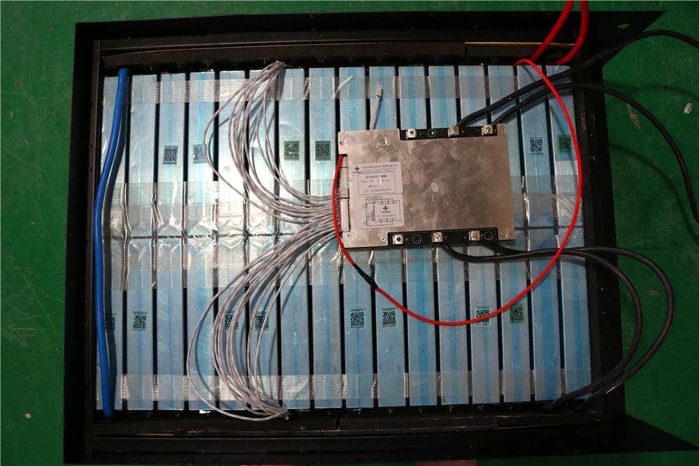 Waterproof long life pin flooded 12v 200ah opzs battery 12v lifepo4 battery 12.8 v 100ah lifepo4