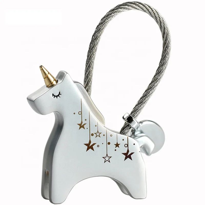 New Fashion Exquisite Metal Animal Unicorn Key Chain Dreams Horse Car Bag Pendant Keychain For Love Couples Gifts