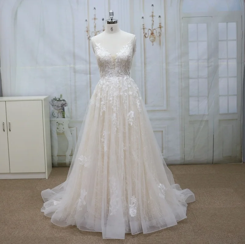 
2021 new arrive backless with shiny tulle white ball gowns for bride factory 