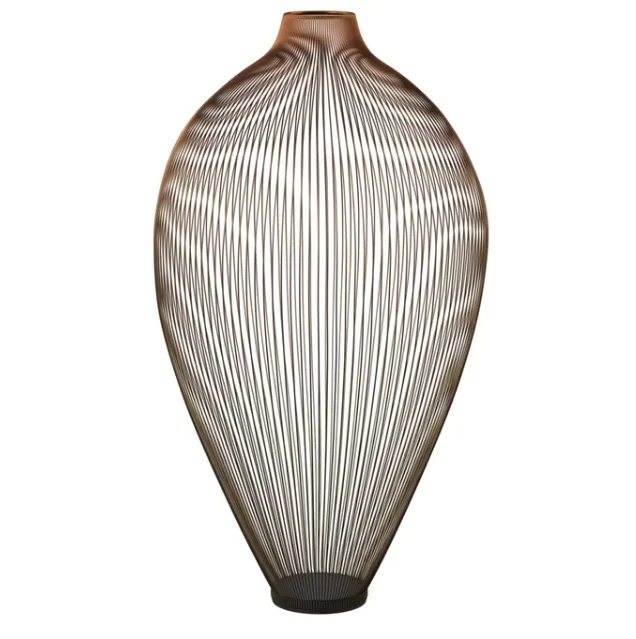 Metal wire flower vase