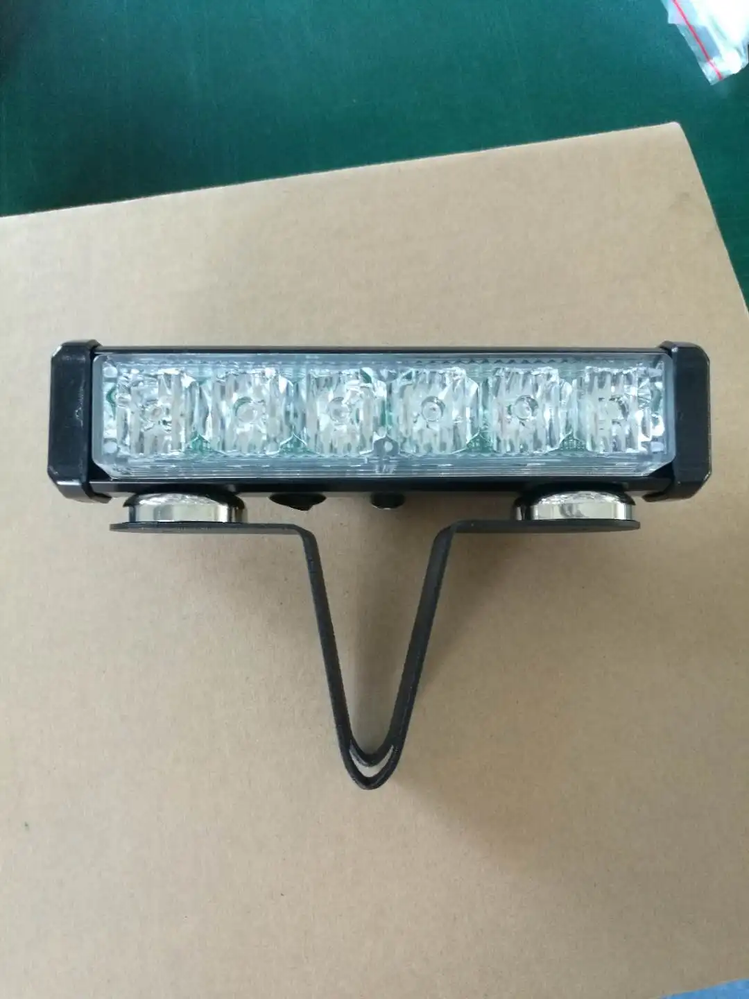 Rechargeable emergency led warning blinker light